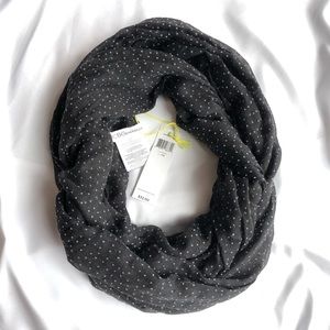 NWT BCBG infinity scarf